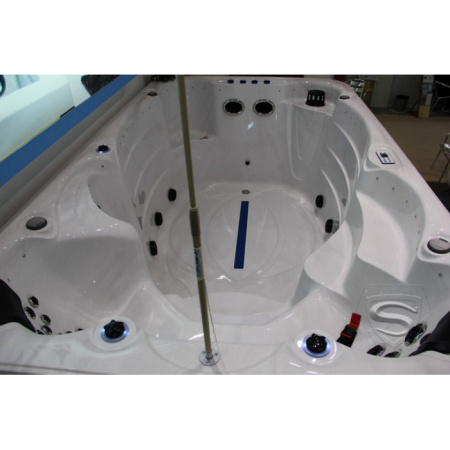 Плавательный спа-бассейн JNJ Spas 8228 California